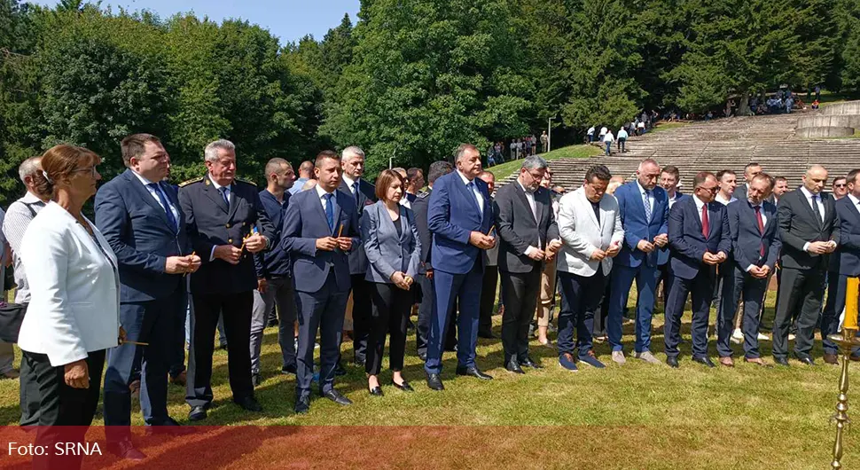bitka na kozari mrakovica srna.webp